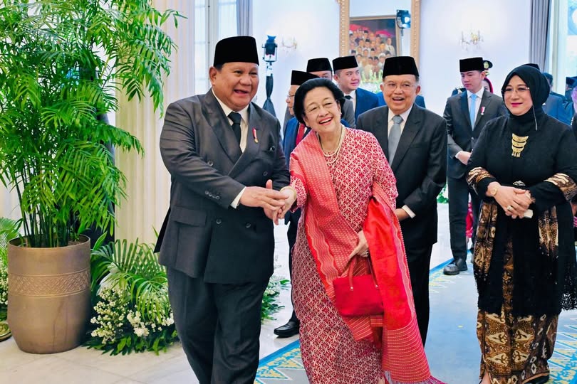 Prabowo dan Megawati Gandengan Tangan di Upacara Hari Lahir Pancasila