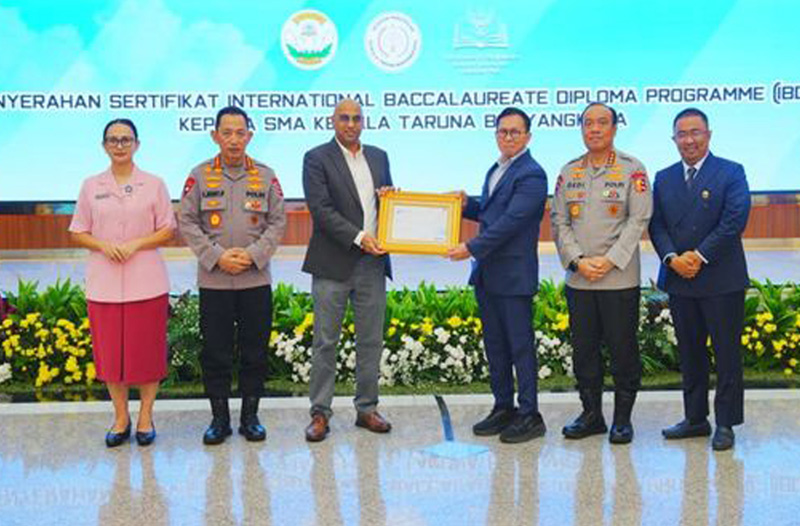 SMA Kemala Taruna Bhayangkara Terima Sertifikat Kurikulum Internasional IBDP dari IBO SMA Kemala Taruna Bhayangkara Terima Sertifikat Kurikulum Internasional IBDP dari IBO
