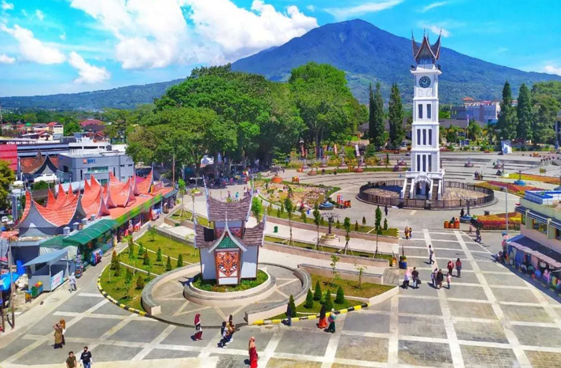 Seabad Jam Gadang Jadi Momentum Bukittinggi Kenalkan Budaya Minangkabau ke Dunia