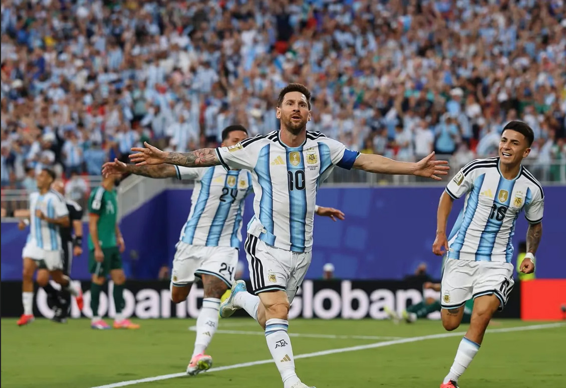 Lionel Messi Borong Tiga Gol, Argentina Menang Meyakinkan atas Aljazair