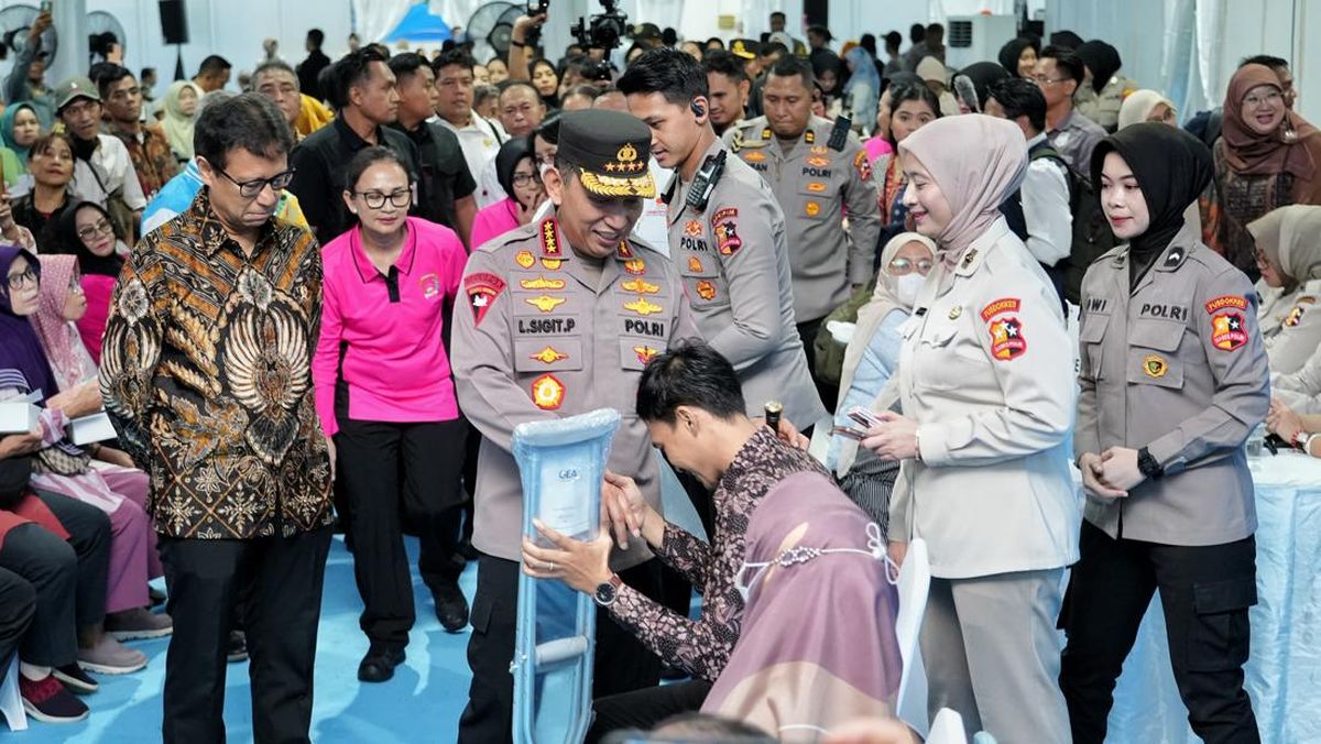 Kapolri Salurkan 6.000 Paket Bansos di HUT Bhayangkara ke-80, Layanan Kesehatan Massal Digelar Nasional