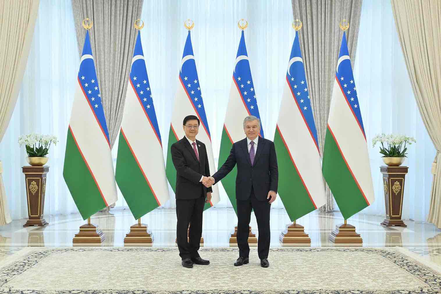 Hong Kong Perkuat Kerja Sama Asia Tengah, Teken 96 MoU dengan Kazakhstan dan Uzbekistan