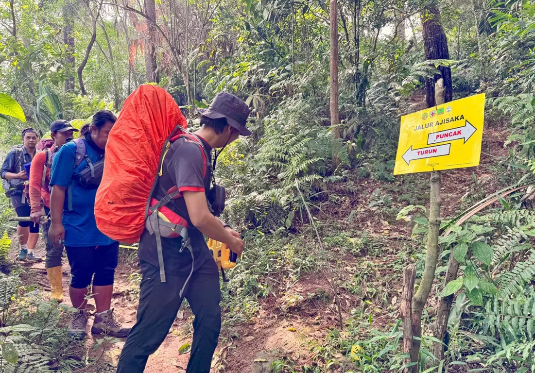 Kemenhut Deklarasikan Jalur Pendakian Ajisaka Berstandar Nasional, Dorong Wisata Aman dan Berkelanjutan