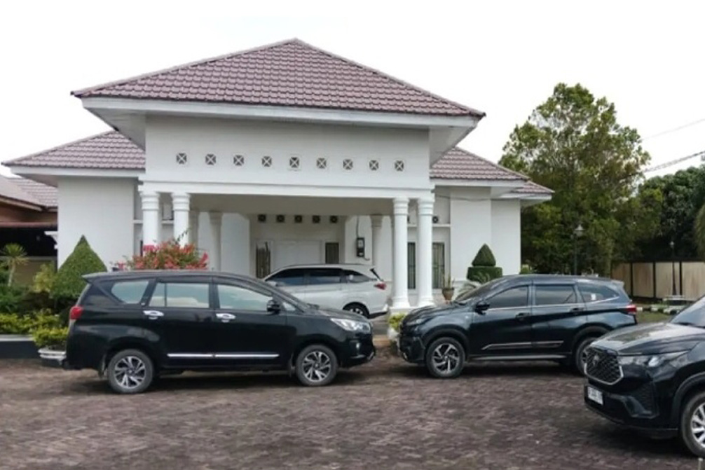KPK Belum Beri Penjelasan Resmi soal Aktivitas Tim di Kuansing, Publik Soroti Pergantian Nomor Ponsel Sejumlah Pejabat KPK Belum Beri Penjelasan Resmi soal Aktivitas Tim di Kuansing, Publik Soroti Pergantian Nomor Ponsel Sejumlah Pejabat