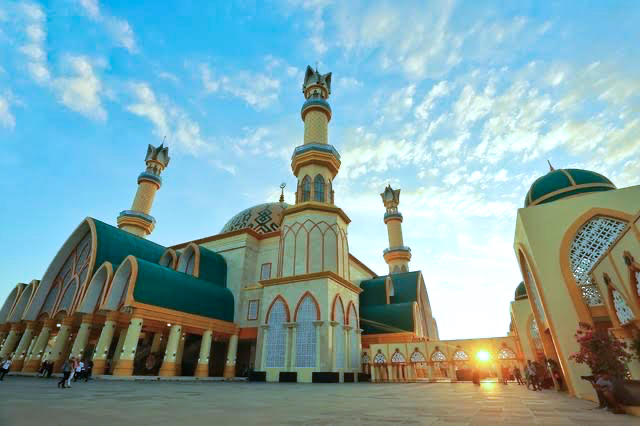 NTB Fokus Kembangkan Pariwisata Ramah Muslim, Lombok Dibidik Jadi Destinasi Wisata Berkualitas Dunia NTB Fokus Kembangkan Pariwisata Ramah Muslim, Lombok Dibidik Jadi Destinasi Wisata Berkualitas Dunia