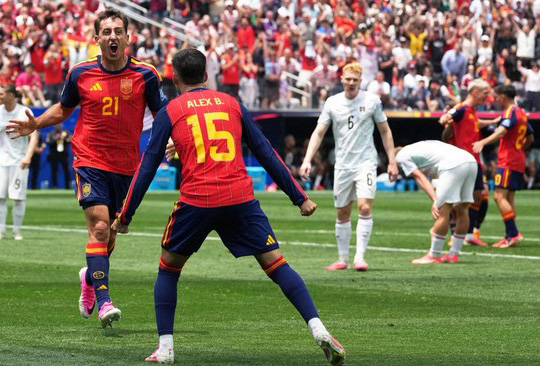 Spanyol Bungkam Austria 3-0, La Roja Melaju ke Babak 16 Besar Spanyol Bungkam Austria 3-0, La Roja Melaju ke Babak 16 Besar
