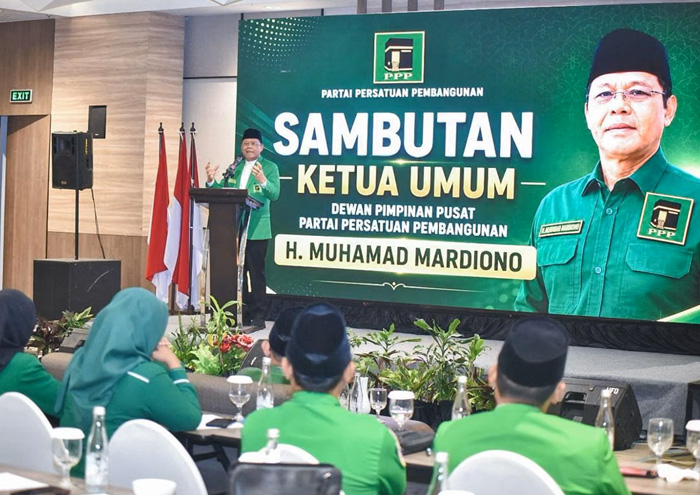Mardiono Minta Kader PPP di DPRD Perkuat Kehadiran di Tengah Masyarakat Hadapi Tantangan Ekonomi Mardiono Minta Kader PPP di DPRD Perkuat Kehadiran di Tengah Masyarakat Hadapi Tantangan Ekonomi