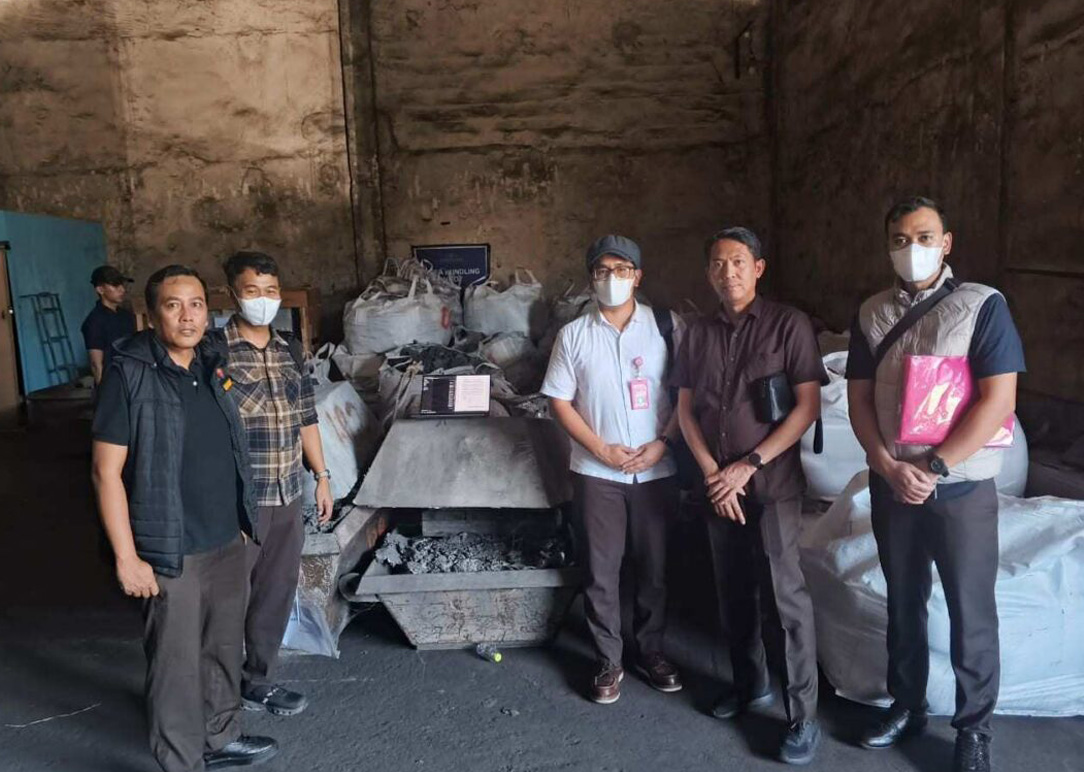 Kejagung Sita 104 Ton Timah di Belitung Kejagung Sita 104 Ton Timah di Belitung