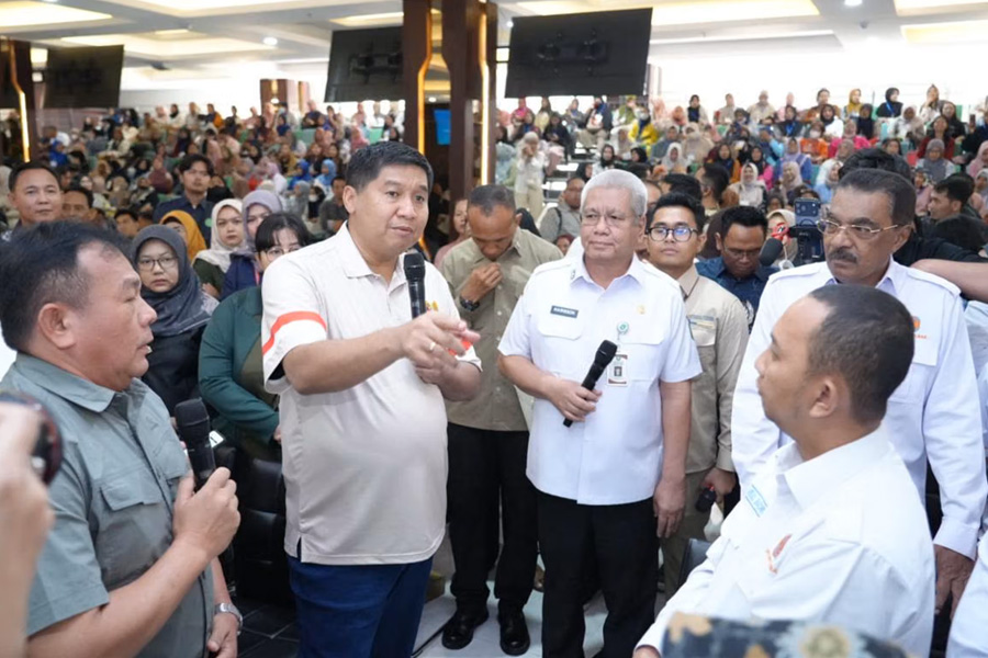 KUR Perumahan Bunga Rendah Diharapkan Putus Ketergantungan UMKM pada Rentenir KUR Perumahan Bunga Rendah Diharapkan Putus Ketergantungan UMKM pada Rentenir
