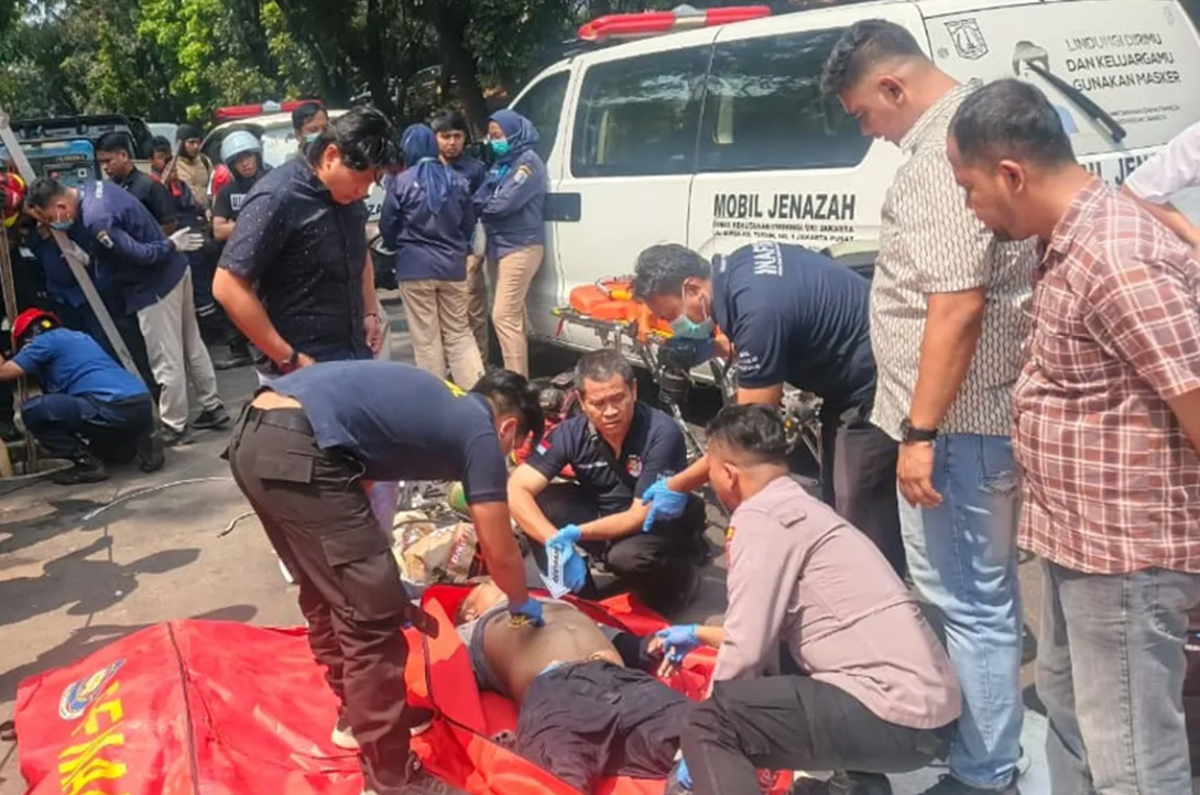 Tiga Pekerja Meninggal di Gorong-Gorong Cipayung Tiga Pekerja Meninggal di Gorong-Gorong Cipayung