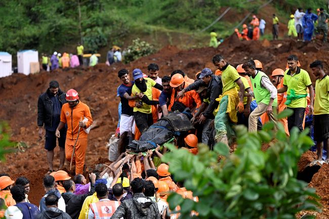 Longsor Dahsyat Terjang Lokasi Proyek di India, Lima Orang Meninggal Dunia Longsor Dahsyat Terjang Lokasi Proyek di India, Lima Orang Meninggal Dunia