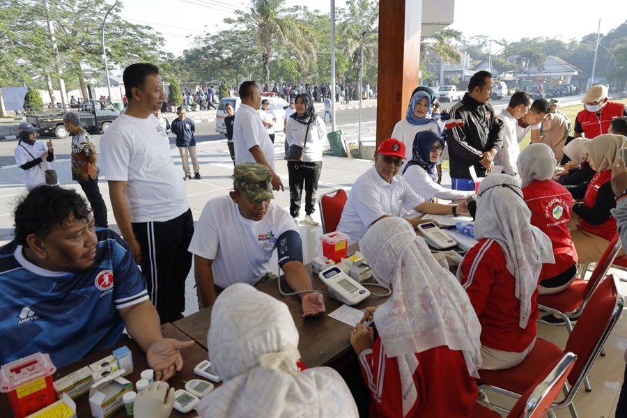 Pemkab Blitar Gelar Gerakan ASRI, Sediakan Bazar Murah hingga Layanan Kesehatan Gratis Pemkab Blitar Gelar Gerakan ASRI, Sediakan Bazar Murah hingga Layanan Kesehatan Gratis