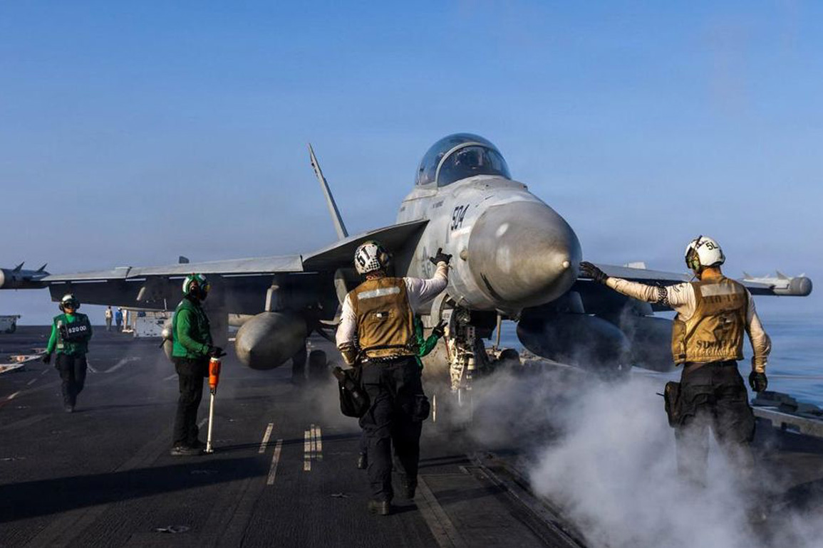 AS Luncurkan Serangan ke 140 Target Militer Iran Usai Insiden di Selat Hormuz AS Luncurkan Serangan ke 140 Target Militer Iran Usai Insiden di Selat Hormuz