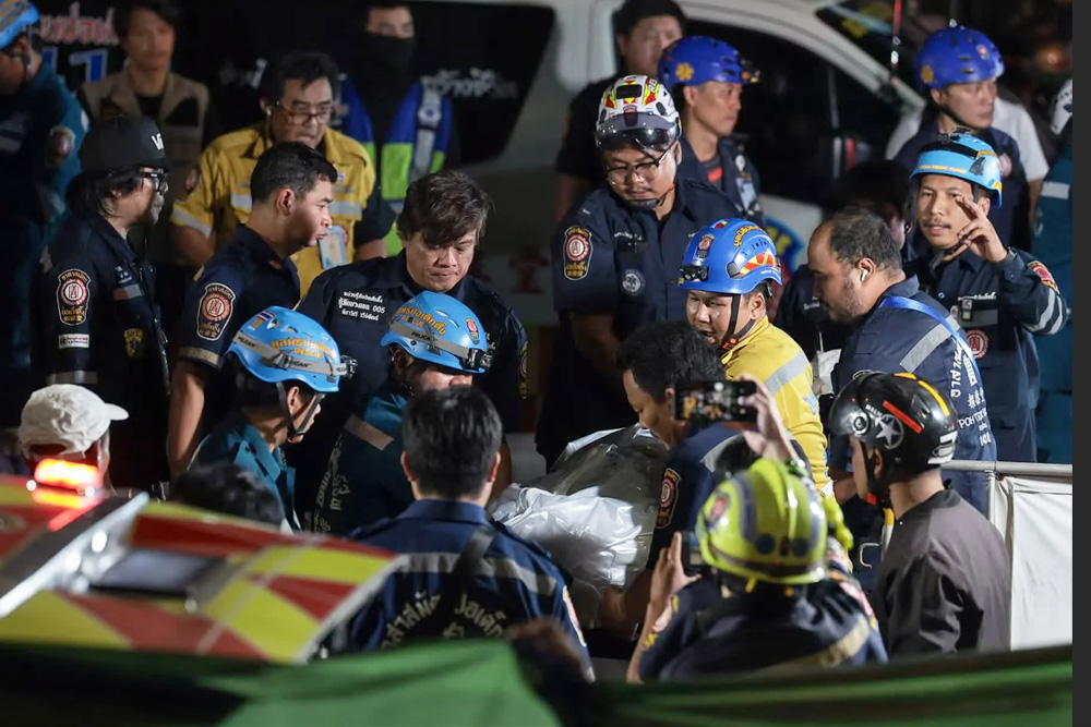 Kebakaran Kelab Malam di Bangkok Tewaskan 27 Orang, 22 Korban Kritis Kebakaran Kelab Malam di Bangkok Tewaskan 27 Orang, 22 Korban Kritis