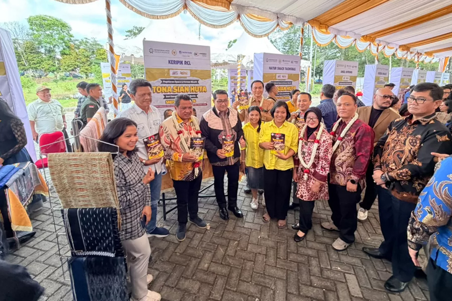 Tona Sian Huta Jadi Wadah Pelestarian Budaya Batak dan Penggerak Ekonomi Kreatif di Danau Toba Tona Sian Huta Jadi Wadah Pelestarian Budaya Batak dan Penggerak Ekonomi Kreatif di Danau Toba