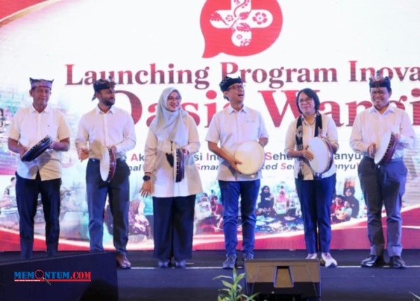 Menkes Luncurkan Oasis Wangi, Layanan Konsultasi Kesehatan 24 Jam di Banyuwangi Menkes Luncurkan Oasis Wangi, Layanan Konsultasi Kesehatan 24 Jam di Banyuwangi
