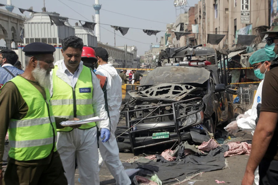 Ledakan Bom Bunuh Diri di Pakistan Tewaskan 14 Orang, Pemerintah Kutuk Serangan Ledakan Bom Bunuh Diri di Pakistan Tewaskan 14 Orang, Pemerintah Kutuk Serangan