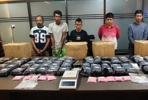 Bareskrim Bongkar Jaringan Narkoba Riau-Palembang, 86 Kg Sabu dan Ribuan Ekstasi Diamankan Bareskrim Bongkar Jaringan Narkoba Riau-Palembang, 86 Kg Sabu dan Ribuan Ekstasi Diamankan