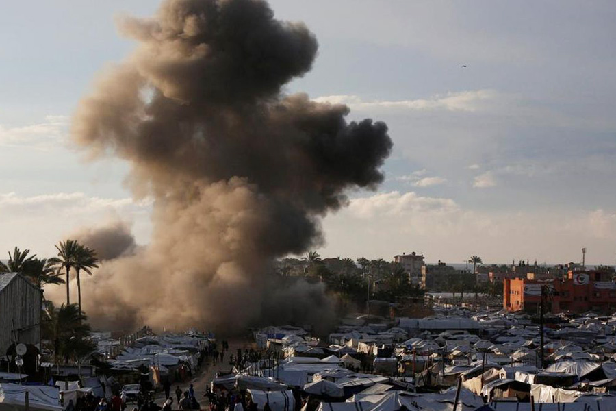 Serangan Rudal Israel di Gaza Tewaskan Dua Orang Serangan Rudal Israel di Gaza Tewaskan Dua Orang