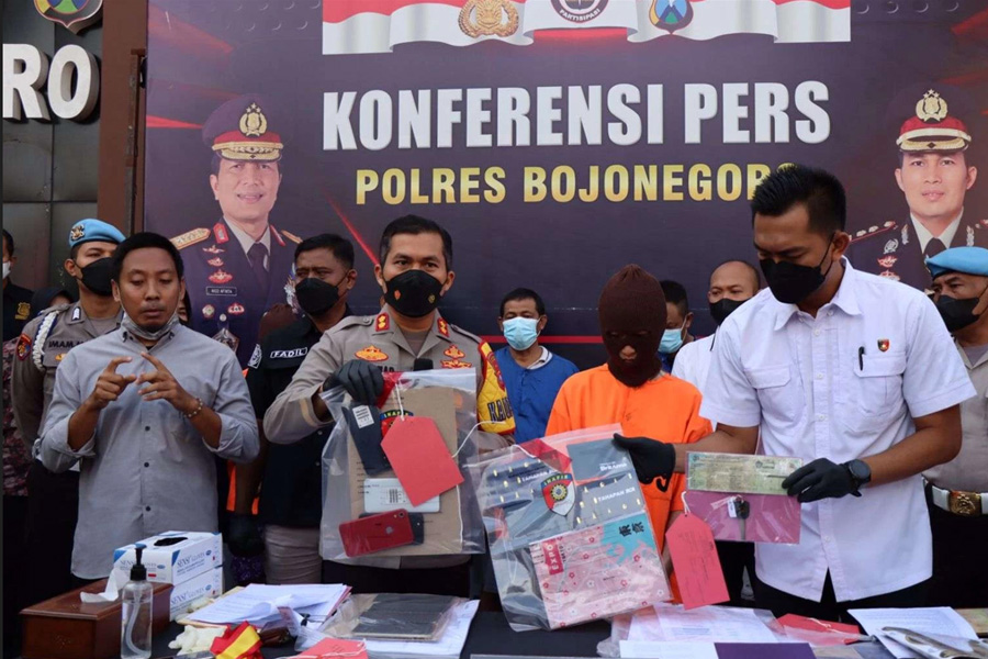 Arisan Online Fiktif di Jatim Terbongkar, 140 Orang Jadi Korban Arisan Online Fiktif di Jatim Terbongkar, 140 Orang Jadi Korban