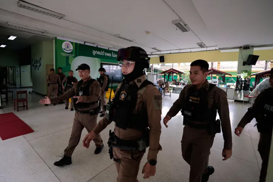 Usai Tembak Pejabat, Politisi Thailand Hubungi Jurnalis yang Sedang Live Usai Tembak Pejabat, Politisi Thailand Hubungi Jurnalis yang Sedang Live