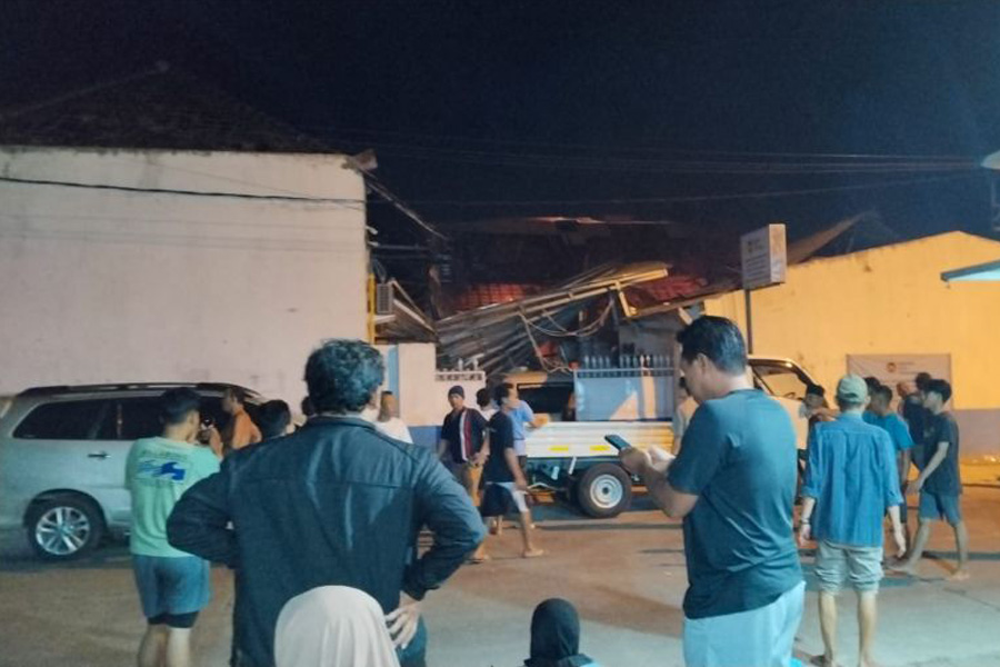 Ledakan SPPG di Mojokerto Lukai Lima Orang, Tiga Teknisi Alami Luka Bakar Ledakan SPPG di Mojokerto Lukai Lima Orang, Tiga Teknisi Alami Luka Bakar