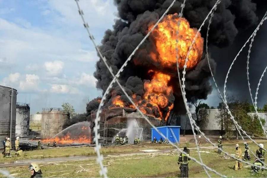 Pabrik Gas di Rusia Terbakar, 7 Orang Tewas dan 9 Hilang