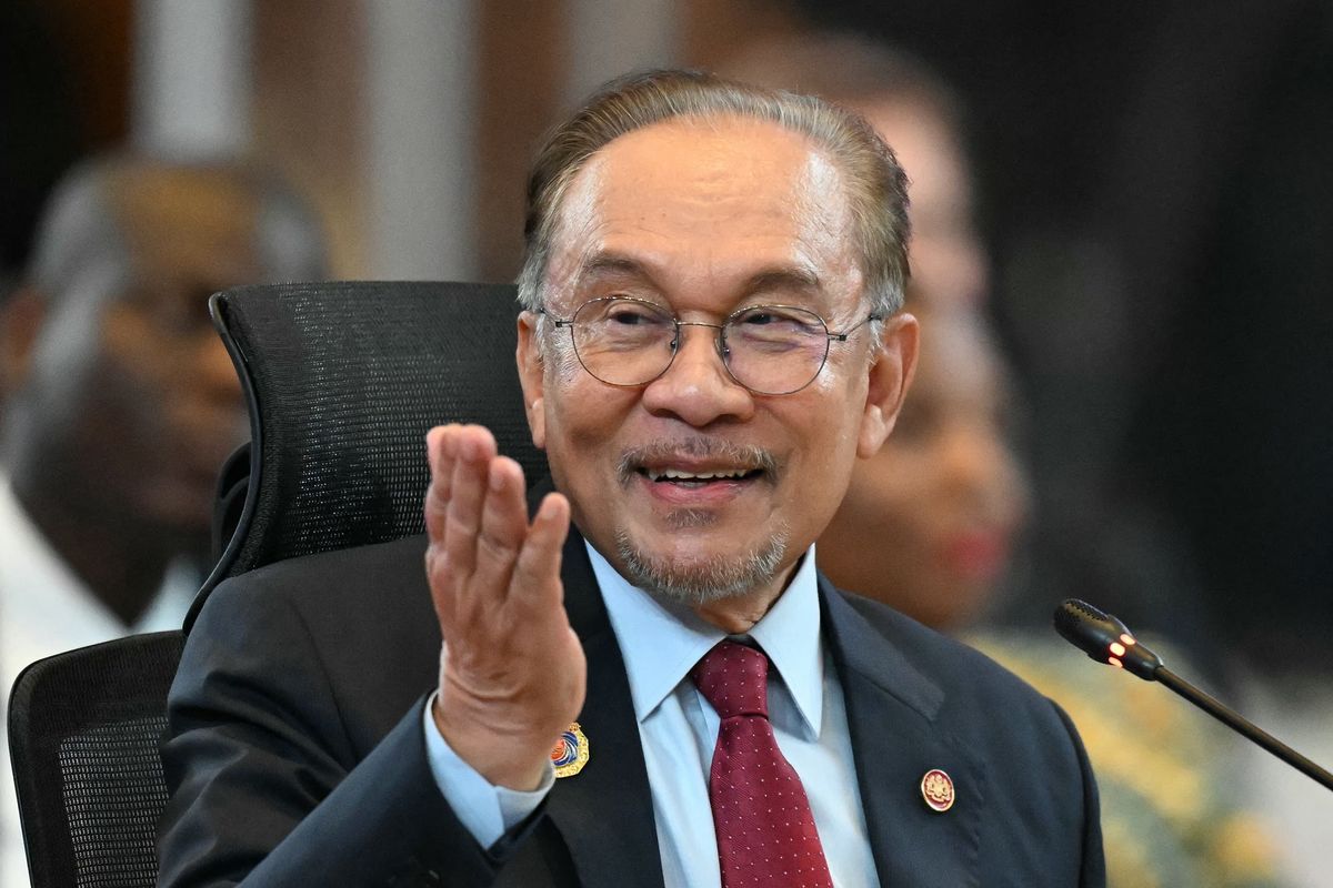 Malaysia Tambah Jatah BBM Subsidi, Warga Kini Bisa Beli 300 Liter per Bulan