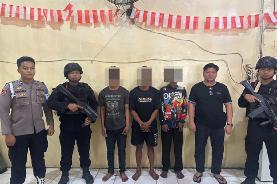 Tiga Warga SAD Jadi Tersangka Kasus Pengeroyokan Anggota TNI di Sarolangun Tiga Warga SAD Jadi Tersangka Kasus Pengeroyokan Anggota TNI di Sarolangun