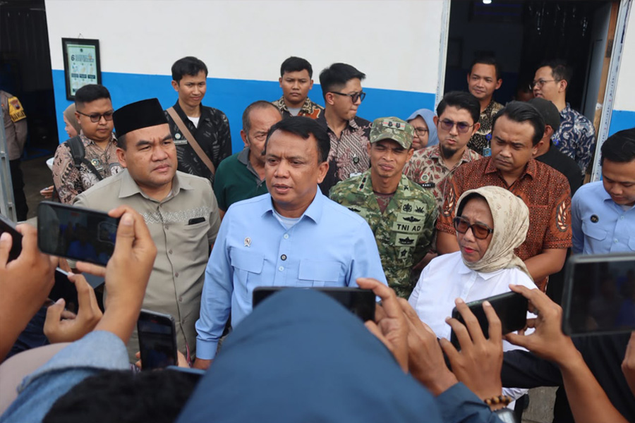 Warga Laporkan SPPG Sukorejo 2 ke Polisi, BGN Siapkan Sanksi Tegas Warga Laporkan SPPG Sukorejo 2 ke Polisi, BGN Siapkan Sanksi Tegas