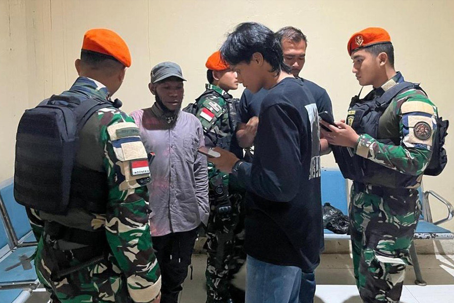 Petinggi OPM Abdon Kisamdu Ditangkap TNI di Bandara Yahukimo