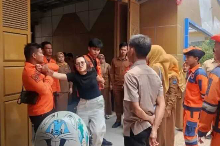 ASN Inspektorat OKI Tewas Ditikam Istri, Cekcok Soal Biaya Pengobatan Anak ASN Inspektorat OKI Tewas Ditikam Istri, Cekcok Soal Biaya Pengobatan Anak
