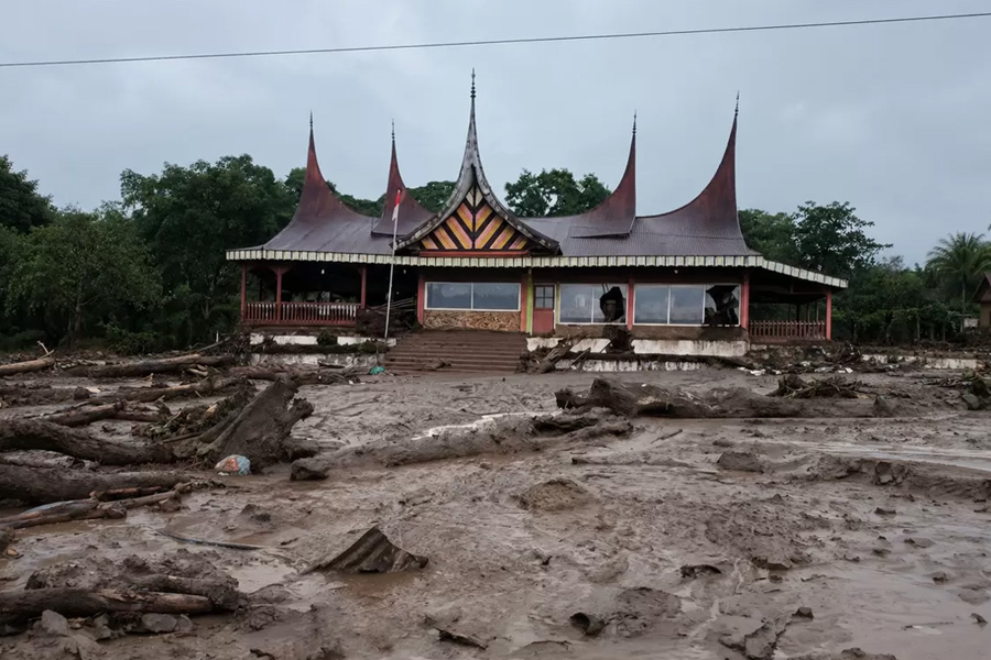 Galodo Terjang Kompleks Perkantoran Pemkab Solok, Jalur Padang-Solok Lumpuh Galodo Terjang Kompleks Perkantoran Pemkab Solok, Jalur Padang-Solok Lumpuh