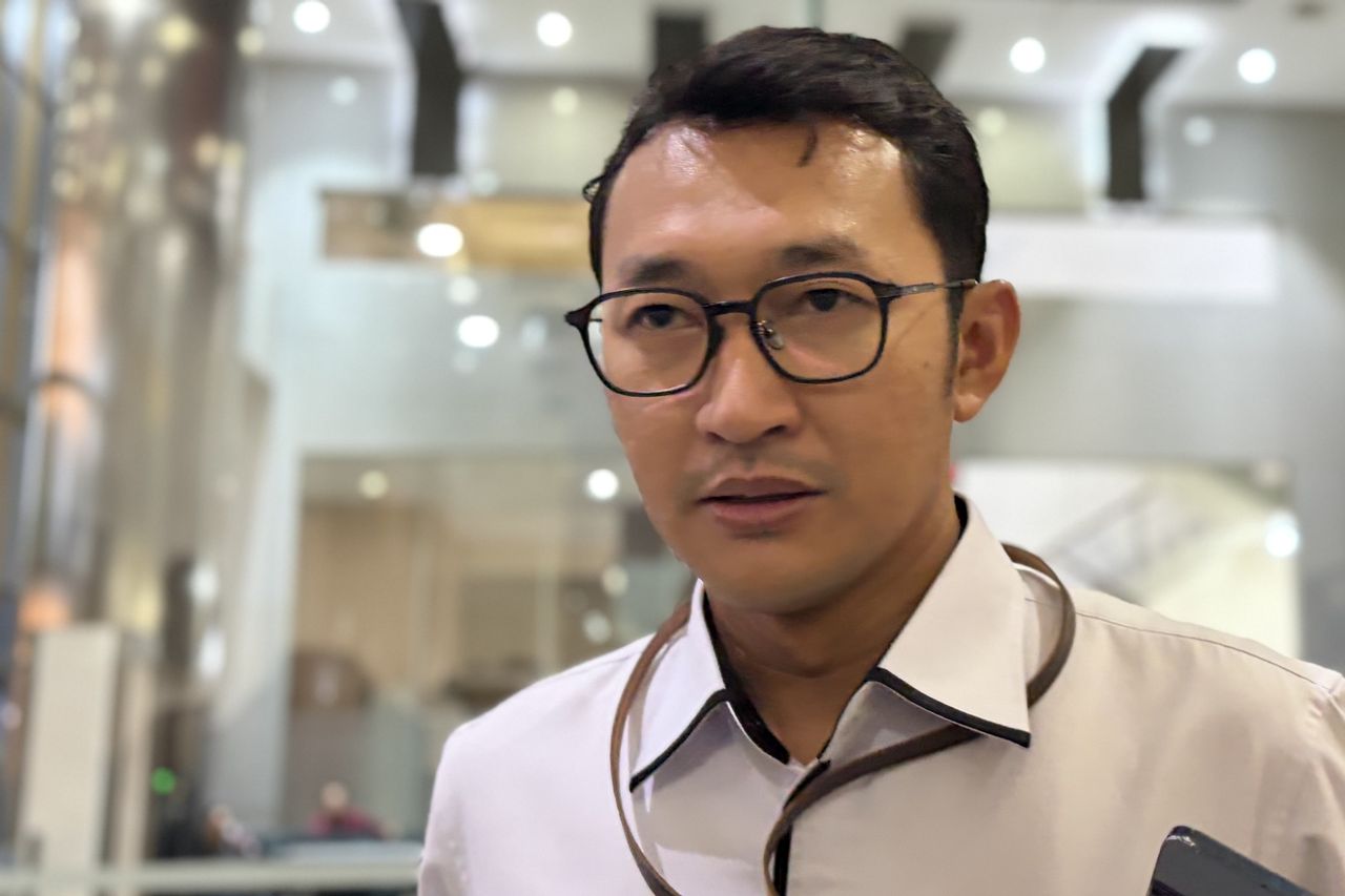 KPK Sita Rp1 Miliar dan USD49 Ribu dari Dua ASN dalam Kasus Suap Pajak Banjarmasin KPK Sita Rp1 Miliar dan USD49 Ribu dari Dua ASN dalam Kasus Suap Pajak Banjarmasin