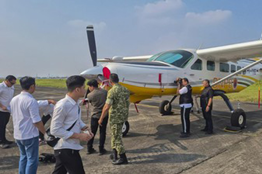 Kejagung Sita Pesawat dan Helikopter dalam Kasus Korupsi Pengadaan Motor Listrik MBG Kejagung Sita Pesawat dan Helikopter dalam Kasus Korupsi Pengadaan Motor Listrik MBG