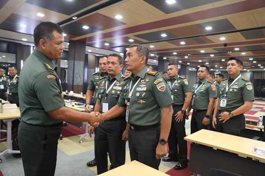 KSAD Tandyo Tegaskan TNI AD Patuh Konstitusi Usai MK Bahas Kewenangan Peradilan Militer KSAD Tandyo Tegaskan TNI AD Patuh Konstitusi Usai MK Bahas Kewenangan Peradilan Militer