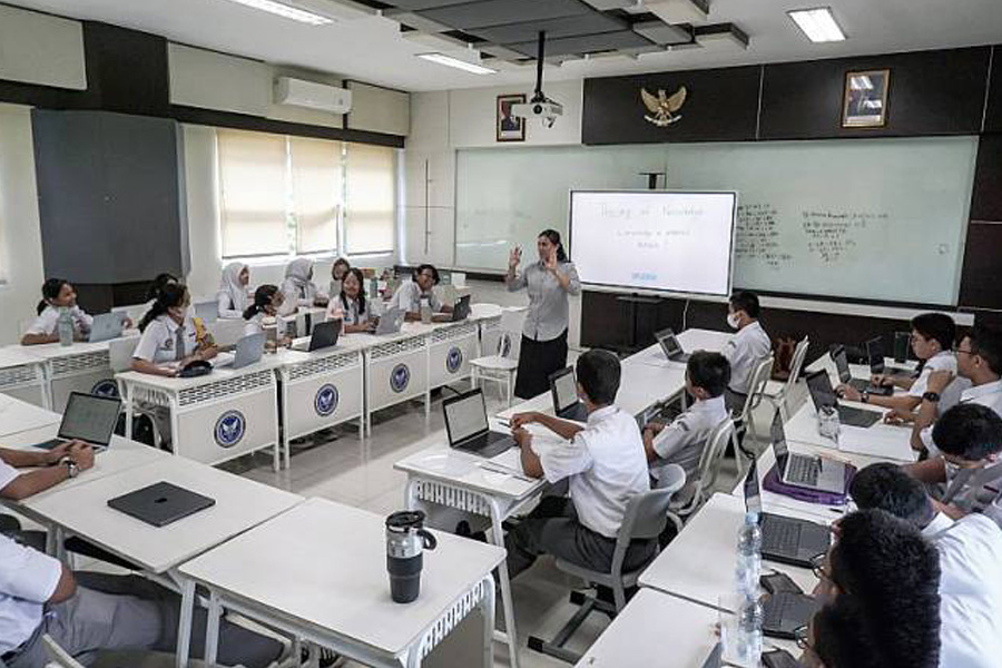 Sekolah Garuda Hadir di 51 SMA, Pemerintah Buka Kesempatan Pendidikan bagi Siswa Berprestasi Sekolah Garuda Hadir di 51 SMA, Pemerintah Buka Kesempatan Pendidikan bagi Siswa Berprestasi