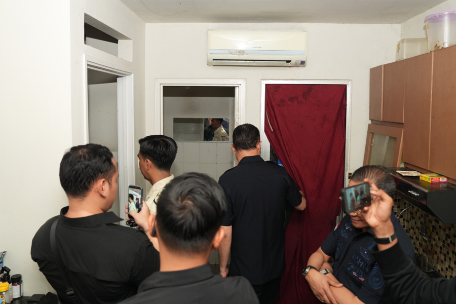 Imigrasi Periksa 45 WNA Usai Razia Apartemen Kalibata City Imigrasi Periksa 45 WNA Usai Razia Apartemen Kalibata City