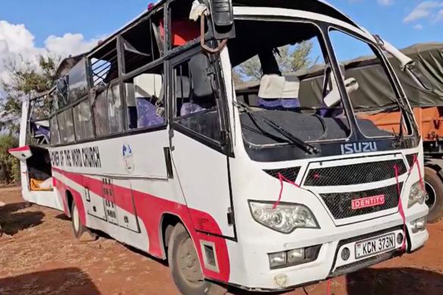 Bus Rombongan Pelayat Tabrakan dengan Truk di Kenya, 24 Orang Tewas Bus Rombongan Pelayat Tabrakan dengan Truk di Kenya, 24 Orang Tewas