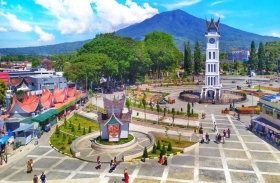 Seabad Jam Gadang Jadi Momentum Bukittinggi Kenalkan Budaya Minangkabau ke Dunia