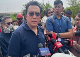 Wamen LH: Kebakaran TPA Jatiwaringin Berisiko Lebih Bahaya dari Gambut