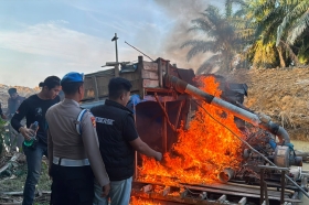 436 Rakit PETI Dimusnahkan di Kuansing, Polisi Amankan 15 Tersangka