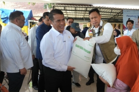 Pemerintah Siapkan Bantuan Beras 30 Kg untuk 33 Juta Penerima