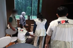 KPK Geledah Rumah Dirjen ATR/BPN Lampri di Nganjuk