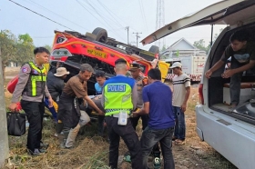 Bus Terguling di Mesuji Lampung, 3 Penumpang Tewas dan 25 Luka-Luka