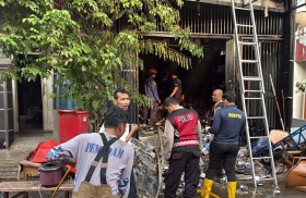 Dua Remaja Tewas dalam Kebakaran Rumah di Matraman, Diduga Terjebak di Lantai Dua