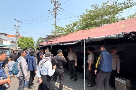 Polda Jatim Gerebek Kawasan Jalan Kunti Surabaya, Belasan Orang Diamankan