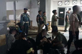 TNI Amankan 12 WNA Vietnam yang Diduga Hendak ke Malaysia Lewat Jalur Ilegal