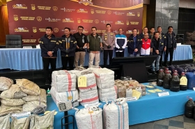 Polda Metro Jaya Ungkap Dua Kasus Penyelundupan, 54 Ton Mineral dan 320 Kg Sisik Trenggiling Disita