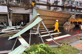 Taifun Champi Terjang Taiwan, 350 Orang Terluka Termasuk Empat WNI